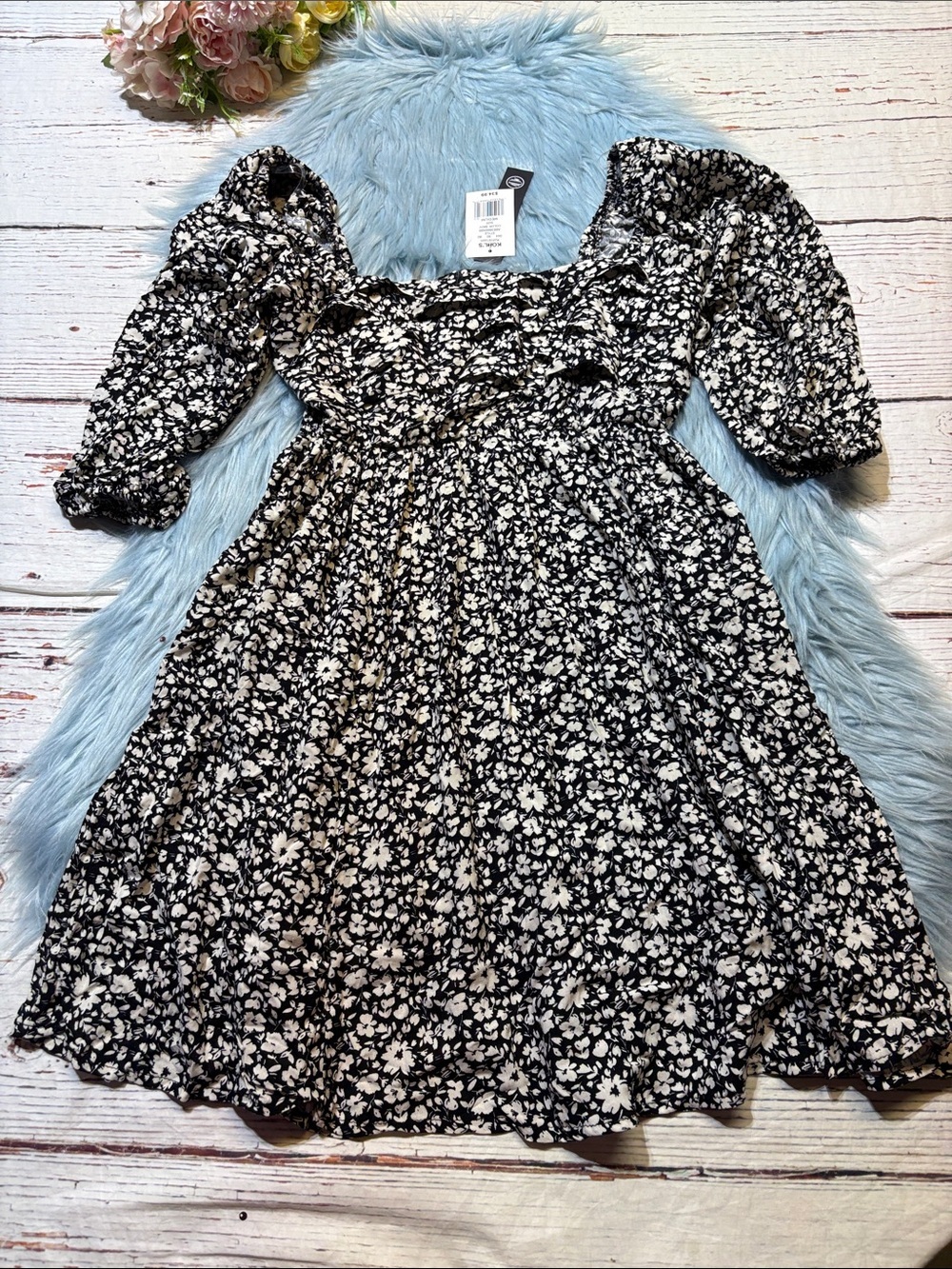 NWT As U Wish Black & White Floral Smocked Waist Mini Dress sz M
